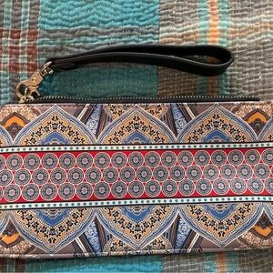 Spartina 449 Blue and Gold Patterned Wristlet